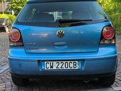 Blu Usata 2005 VW Polo Tre volumi | 2600 € (Buon prezzo)