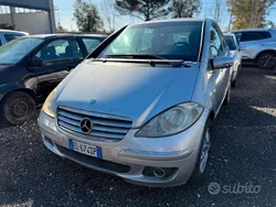 Argento Usata 2005 Mercedes A180 Avantgarde Coupé | 2500 € (Buon prezzo)