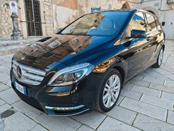 Nero Usata 2014 Mercedes B180 Monovolume | 14.900 €