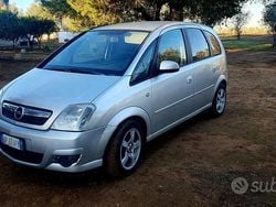 Grigio Usata 2008 Opel Meriva Monovolume | 1500 €