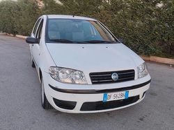 Bianco Usata 2007 Fiat Punto Tre volumi | 1650 €