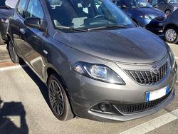 Grigio pietra Usata 2022 Lancia Ypsilon Gold Due volumi | 9490 € (Ottimo prezzo)