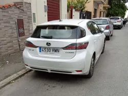 Usata 2012 Lexus CT200h Luxury Line Tre volumi | 6300 € (Buon prezzo)