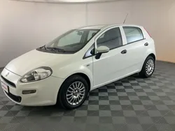 Bianco Usata 2017 Fiat Punto Street Due volumi | 8699 € (Buon prezzo)