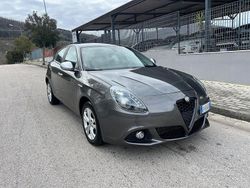 Grigio Usata 2014 Alfa Romeo Giulietta Distinctive Tre volumi | 8699 € (Ottimo prezzo)