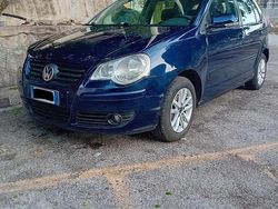 Bianco Usata 2008 VW Polo Tre volumi | 2500 € (Buon prezzo)