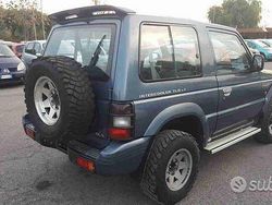 Blu Usata 1989 Mitsubishi Pajero SUV | 6990 €