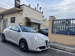 Bianco Usata 2012 Alfa Romeo MiTo Due volumi | 6500 € (Buon prezzo)