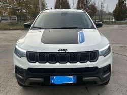 Bianco Usata 2023 Jeep Compass Trailhawk SUV | 20.690 € (Ottimo prezzo)
