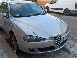 Usata 2005 Alfa Romeo 147 Due volumi | 2000 € (Buon prezzo)