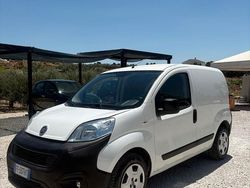 Bianco Usata 2016 Fiat Fiorino Monovolume | 7500 € (Buon prezzo)