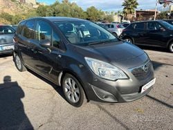 Grigio Usata 2012 Opel Meriva Monovolume | 5990 € (Buon prezzo)