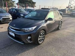 Grigio Usata 2019 Kia Stonic SUV | 13.490 € (Buon prezzo)