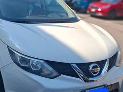 Bianco Usata 2015 Nissan Qashqai SUV | 9900 € (Buon prezzo)