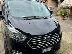 Nero Usata 2023 Ford Tourneo Monovolume | 37.000 €
