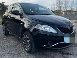 Nero Usata 2015 Lancia Ypsilon Silver Due volumi | 4900 € (Ottimo prezzo)