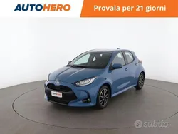 Blu Usata 2021 Toyota Yaris Hybrid Trend Tre volumi | 16.799 € (Buon prezzo)