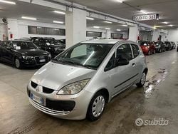 Grigio Usata 2009 Mitsubishi Colt Tre volumi | 2990 € (Buon prezzo)