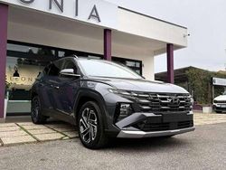 Ecotronic gray Nuova 2025 Hyundai Tucson SUV | 32.490 € (Buon prezzo)