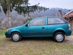 Usata 1997 Subaru Justy Due volumi | 1000 € (Buon prezzo)
