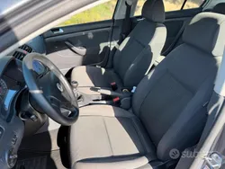 Usata 2008 VW Golf V Tre volumi | 3950 € (Buon prezzo)