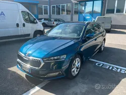 Blu/azzurro Usata 2021 Skoda Octavia G-TEC Style Station wagon | 14.600 € (Ottimo prezzo)