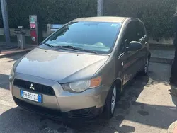 Usata 2011 Mitsubishi Colt Tre volumi | 3200 €