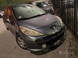 Usata 2008 Peugeot 207 | 1700 €