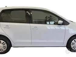 Usata 2013 VW up! move up! Due volumi | 5800 € (Buon prezzo)