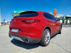 Rosso Usata 2017 Alfa Romeo Stelvio SUV | 23.350 € (Buon prezzo)