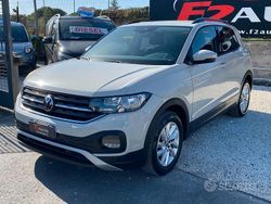 Usata 2023 VW T-Cross Life SUV | 18.500 € (Cara)