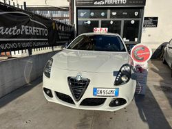 Bianco Usata 2012 Alfa Romeo Giulietta Distinctive Tre volumi | 5999 € (Buon prezzo)