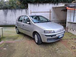 Grigio Usata 2001 Fiat Punto Tre volumi | 2000 € (Buon prezzo)