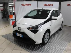 Bianco Usata 2019 Toyota Aygo Cool Due volumi | 11.200 € (Buon prezzo)