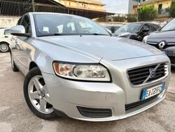 Argento Usata 2010 Volvo V50 Station wagon | 2850 € (Ottimo prezzo)