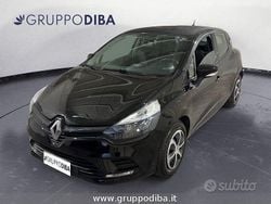 Nero Usata 2017 Renault Clio IV Intens Tre volumi | 9200 € (Buon prezzo)