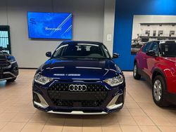 Blu/azzurro Nuova 2025 Audi A1 Business Tre volumi | 26.800 € (Cara)