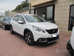 Bianco Usata 2019 Peugeot 2008 Allure SUV | 10.900 € (Buon prezzo)