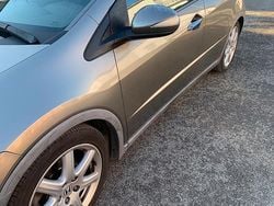 Marrone Usata 2009 Honda Civic S Tre volumi | 2500 €