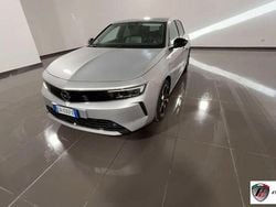 Grigio(met.) Usata 2023 Opel Astra Ultimate Tre volumi | 16.490 € (Super prezzo)