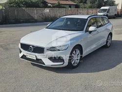 Bianco Usata 2021 Volvo V60 Business Edition Station wagon | 20.500 € (Buon prezzo)