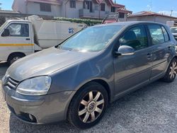 Grigio Usata 2007 VW Golf V Comfortline Tre volumi | 1800 € (Ottimo prezzo)