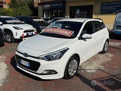 Bianco Usata 2017 Hyundai i20 Style Due volumi | 6990 € (Buon prezzo)