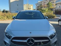 Grigio Usata 2021 Mercedes A180 Tre volumi | 27.000 € (Buon prezzo)
