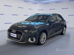 Grigio manhattan [h1h1] meta Usata 2024 Audi A3 Business Tre volumi | 26.490 € (Buon prezzo)