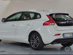 Bianco Usata 2019 Volvo V40 Business Edition Station wagon | 10.500 € (Ottimo prezzo)