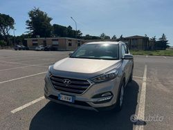 Grigio Usata 2017 Hyundai Tucson Xpossible SUV | 10.490 € (Ottimo prezzo)