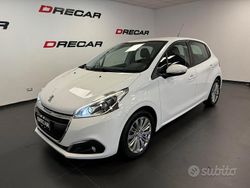 Bianco Usata 2016 Peugeot 208 Active Due volumi | 7500 € (Buon prezzo)