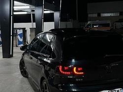 Nero Usata 2010 VW Golf VI GTI Tre volumi | 12.000 € (Molto cara)