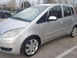 Argento Usata 2006 Mitsubishi Colt Tre volumi | 2790 € (Buon prezzo)